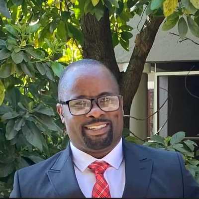 Eng. Munjodzi Mutandiri speaking on an engineering panel